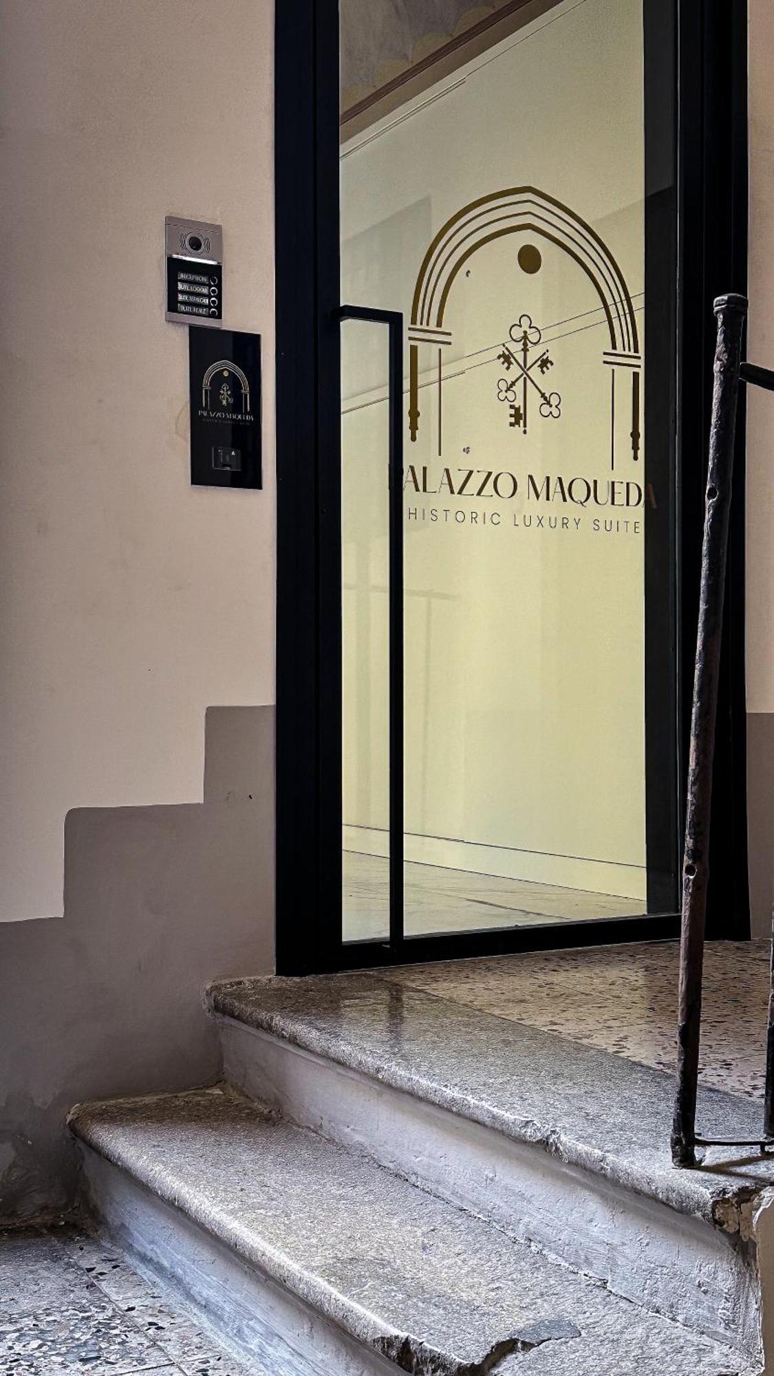 Palazzo Maqueda Hotel Palermo Exterior photo